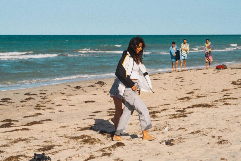 Djerba beach girls, Pt. 2 — Triptych