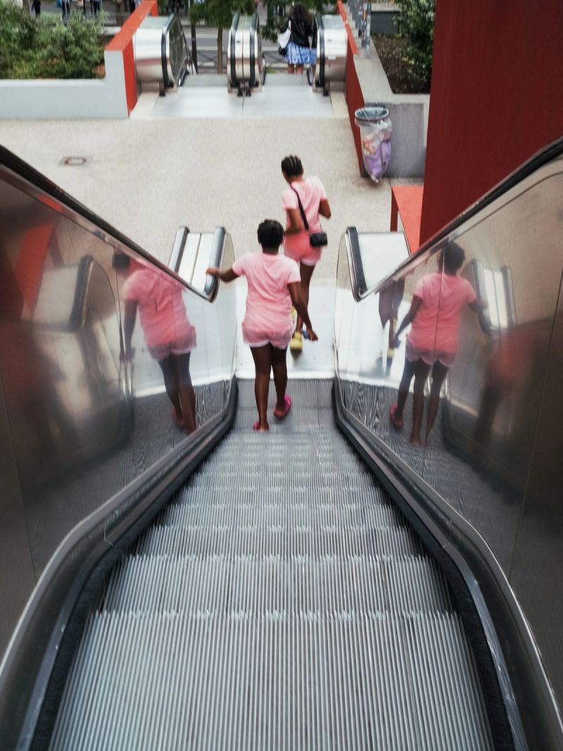 Paris 13 Dalle Girls Stairs 2