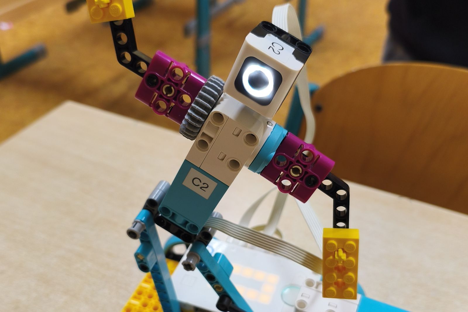 Stavebnice LEGO Education SPIKE Prime používaná v kurzu Robotika 3