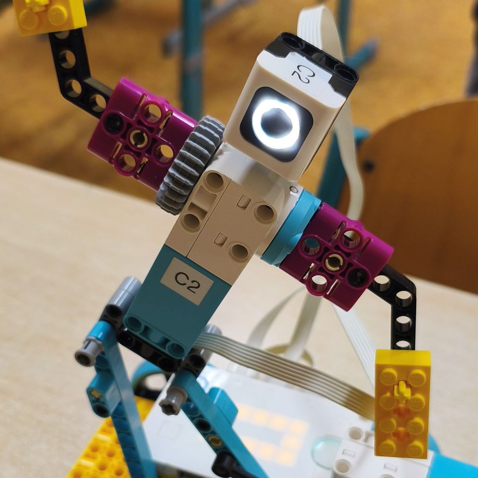Stavebnice LEGO Education SPIKE Prime používaná v kurzu Robotika 3
