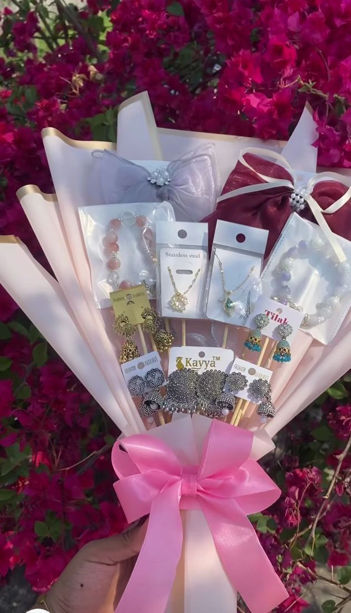 Jhumka Boquets
