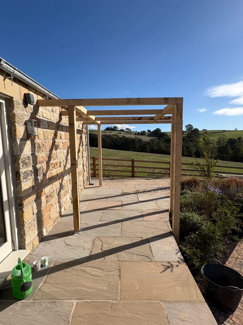 Finish view of pergola 