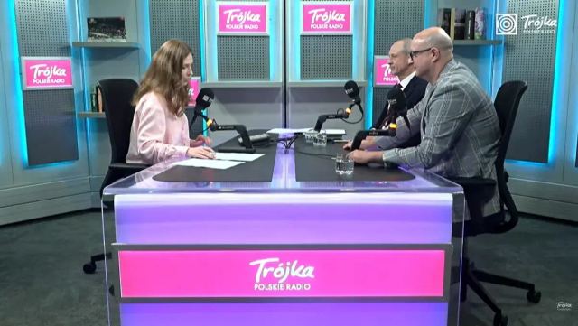 Okładka: O odpowiedzialności BigTechów za udostępniane treści - wywiad w Radiowej Trójce