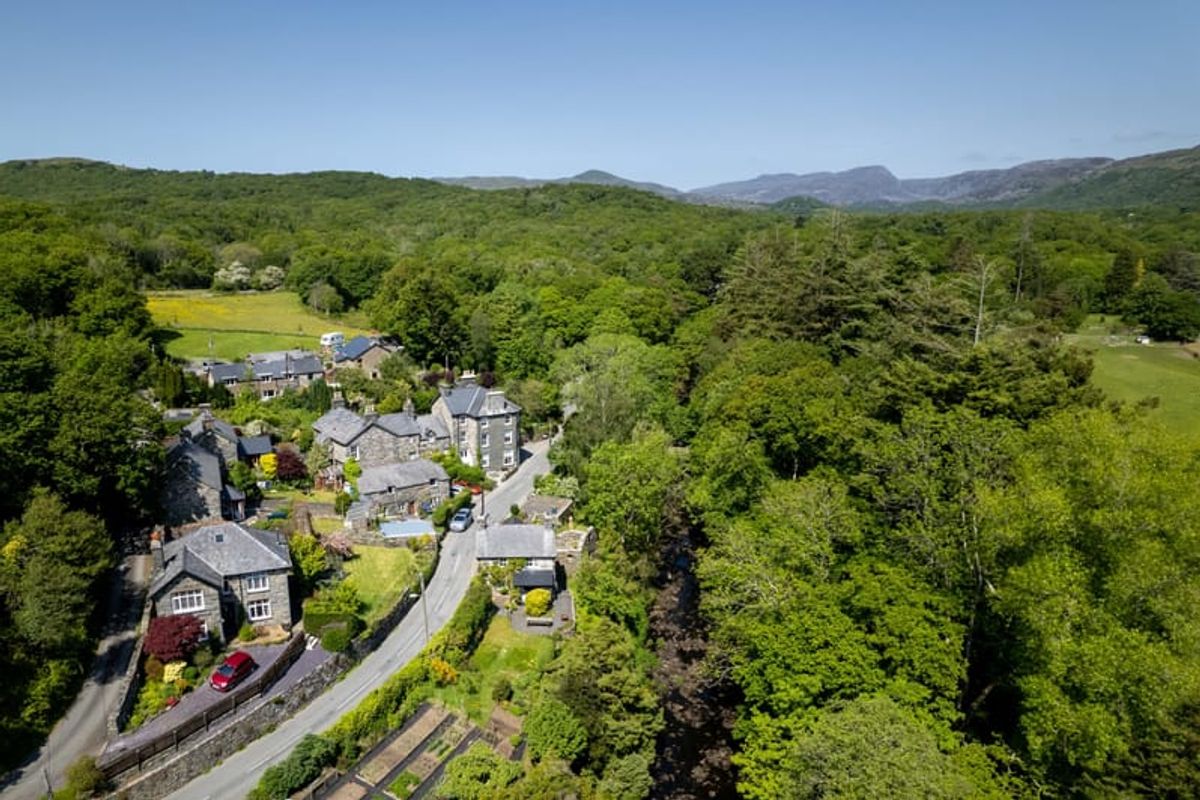 Gwynfryn House
