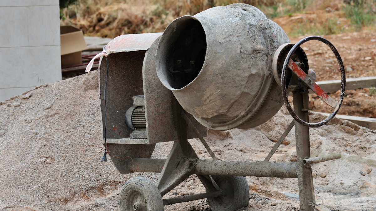 The Foreman’s Files: 15 Concrete Mixers That Failed on the Job, According to Site Supervisors