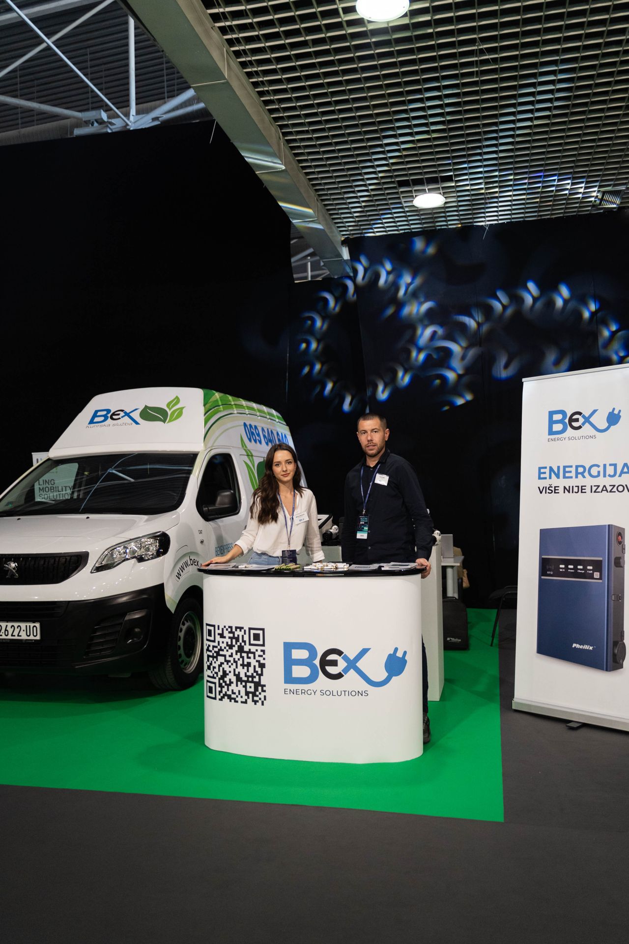 Bex predstavlja električno vozilo kao simbol održive logistike