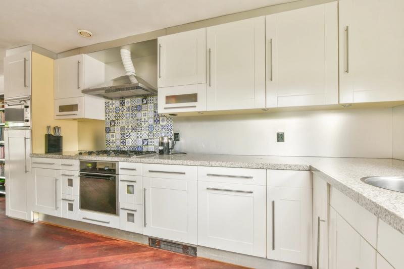 Woodbury MN kitchen tile backsplash installation with ceramic subway tiles