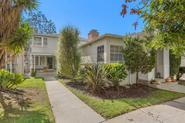 10370 Ashton Ave.