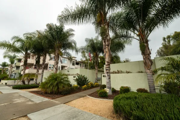11833 Laurelwood Dr.