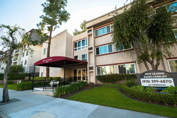 5405 Lindley Ave.