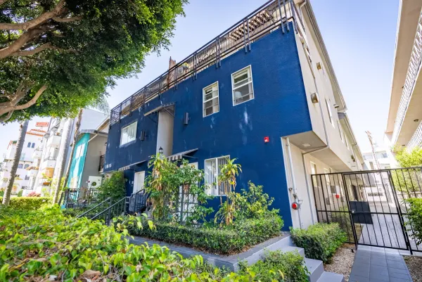 1015 2nd St.