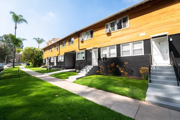 652 Veteran Ave.