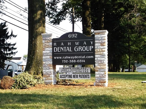 Rahway Dental Group - New Jersey Monument Pylon by Loumarc Signs