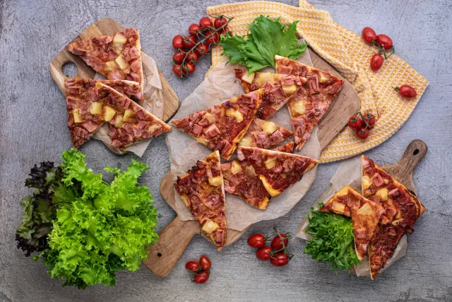 Ruokaboksin pizza Tropicana
