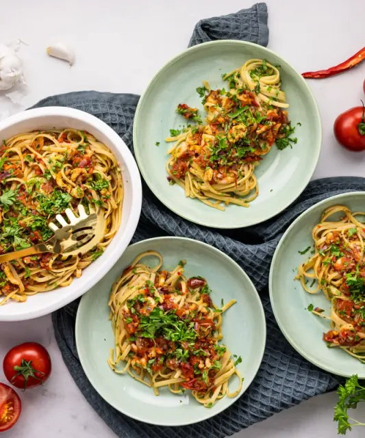 Mediterranean Pasta with Chilli Prawns, Cheese and Herbs