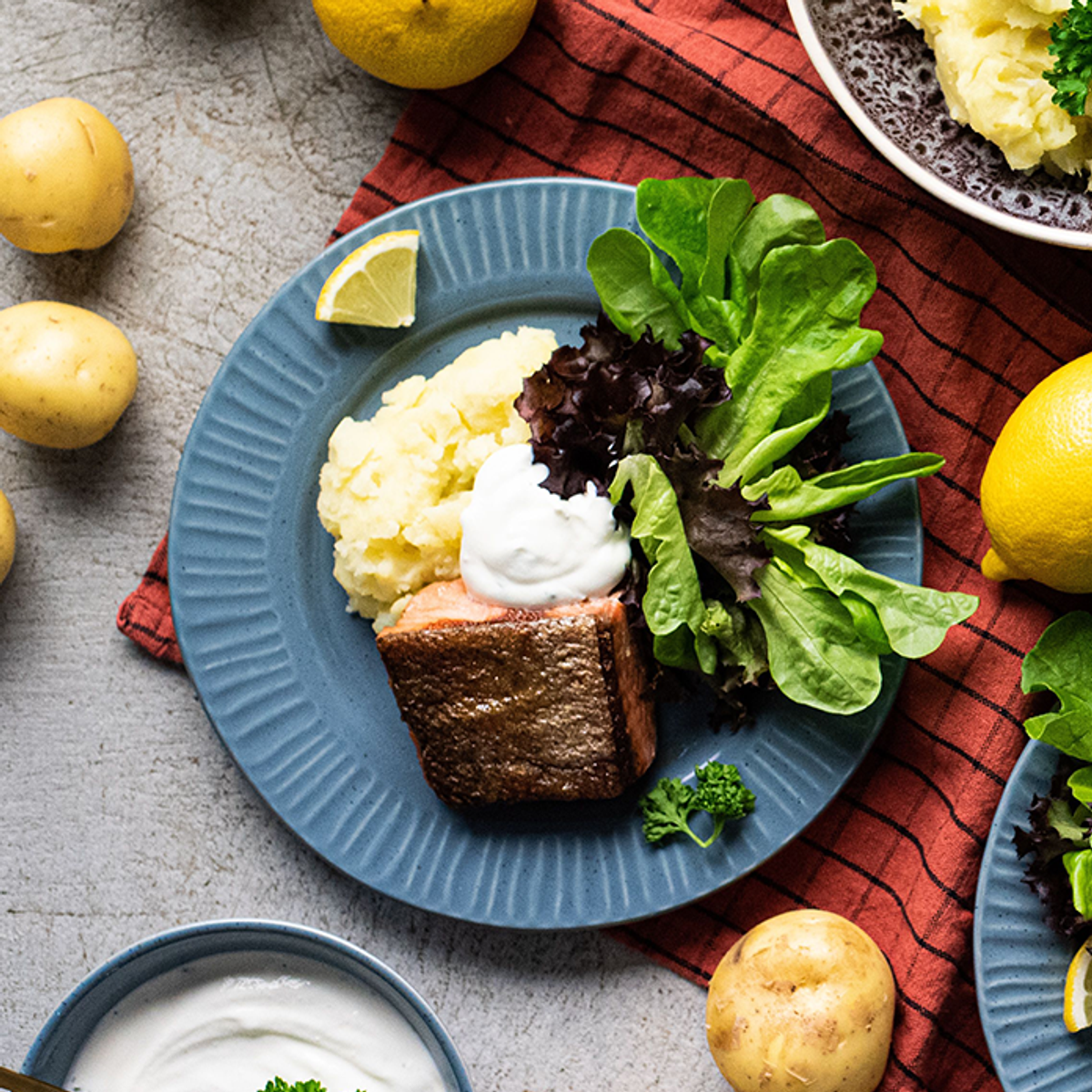 Pan-Fried Salmon, Potatoes &amp; Dill Sauce | Yummy