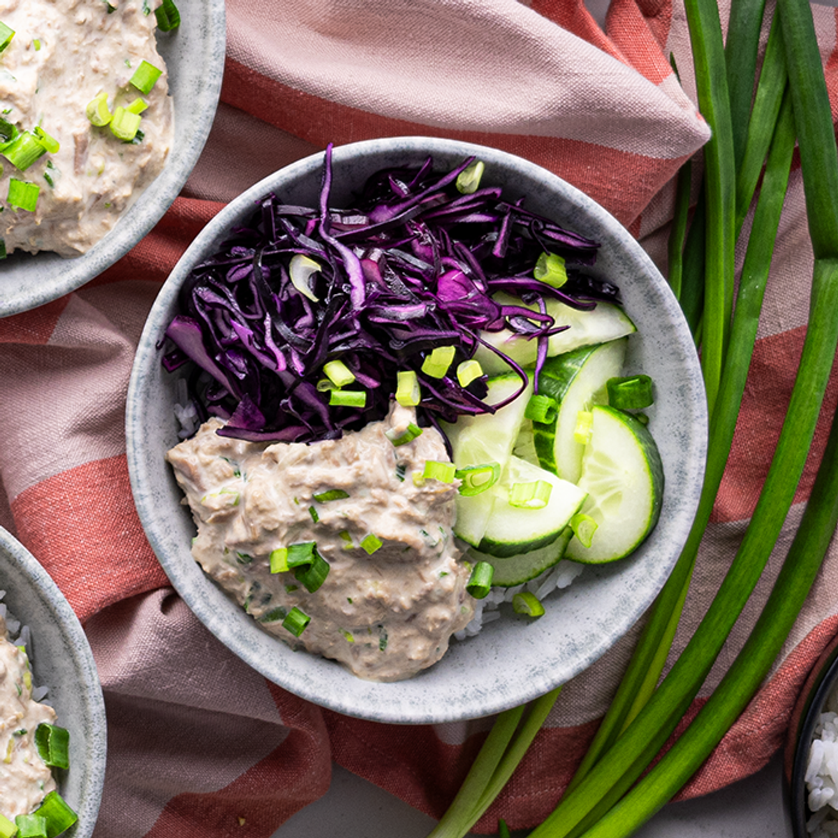 Tuna Bowl – Tuna Rice Bowl with Marinated Coleslaw | Yummy