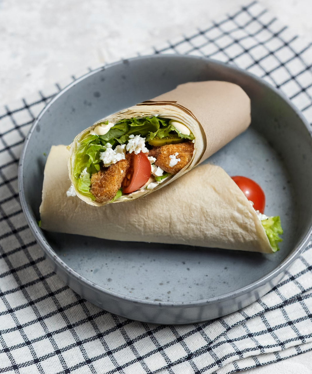 Krõbekana-feta wrap