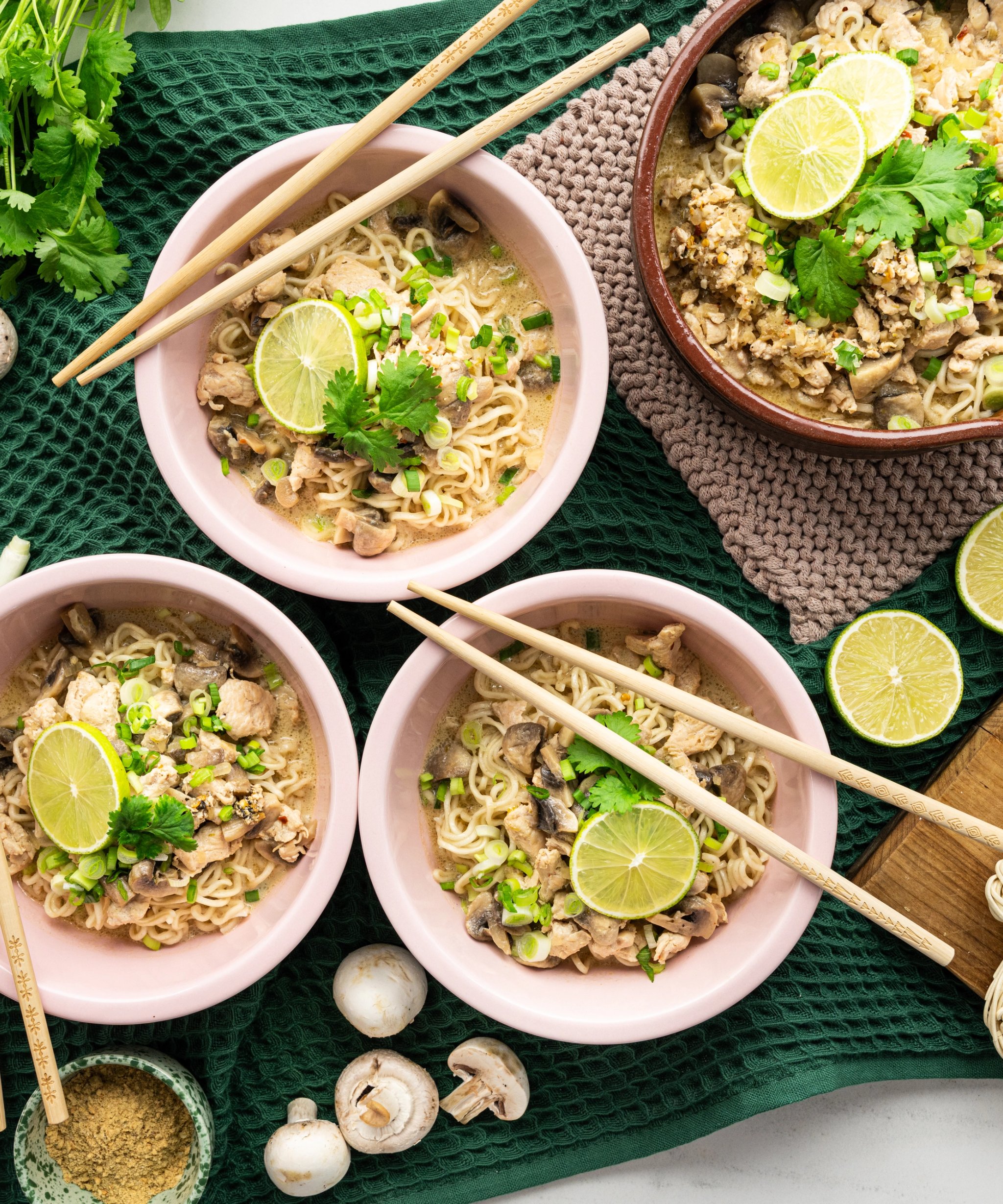 Tom kha gai & nuudeleita