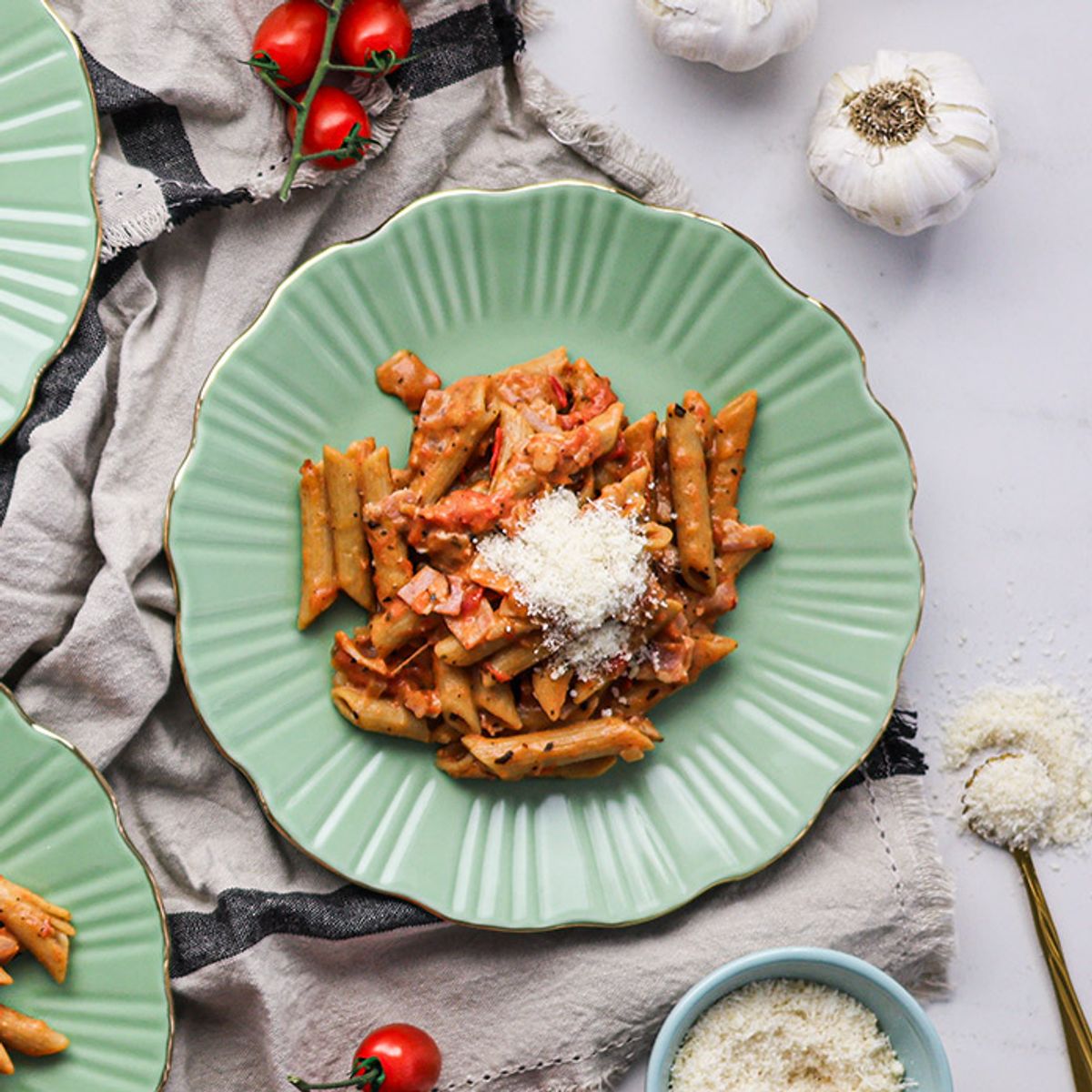 Delicious One-Pot Bacon Pasta with Parmesan | Yummy