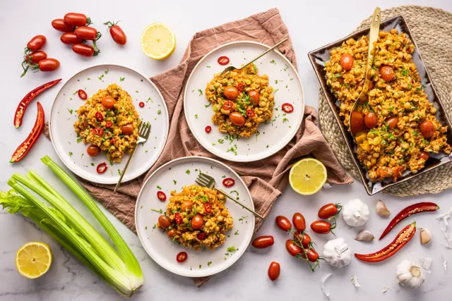 Mausteinen jambalaya kikherneillä