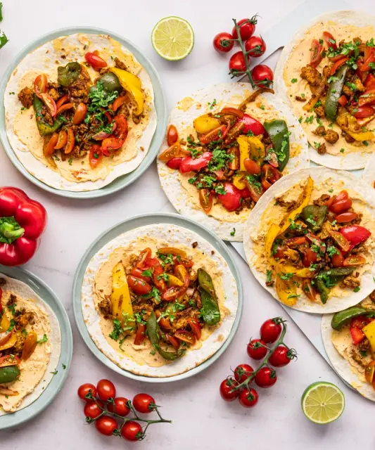Tortillas with Spiced Chicken & Pico de Gallo