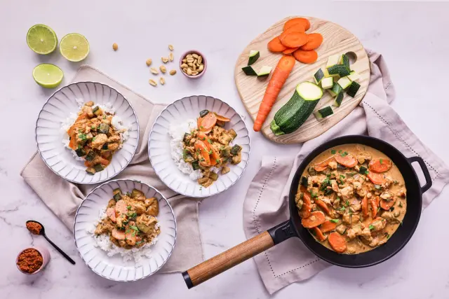Chicken Strips in Coconut Satay Sauce with Vegetables and Rice