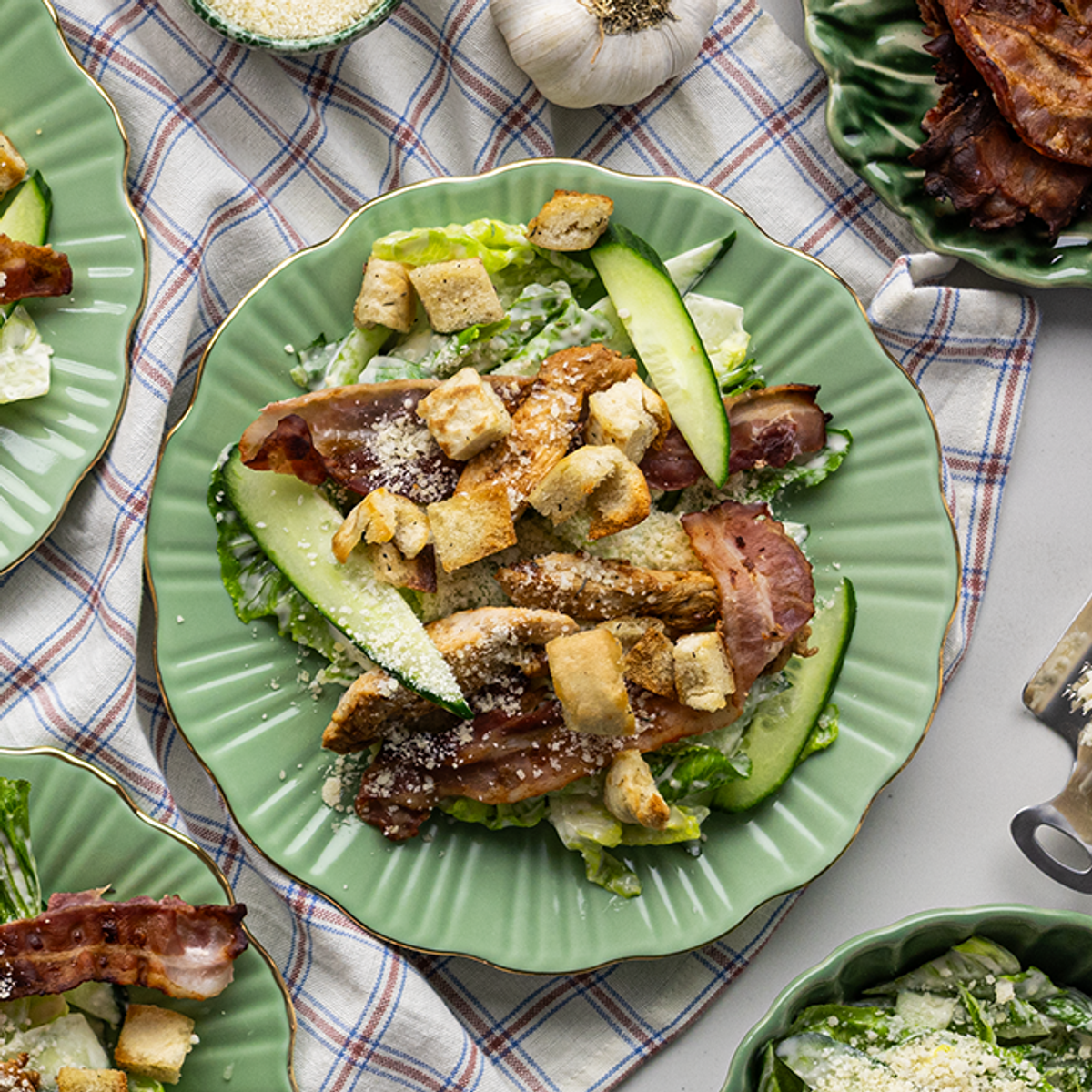 Yummy´s Caesar Salad with Chicken &amp; Bacon | Yummy