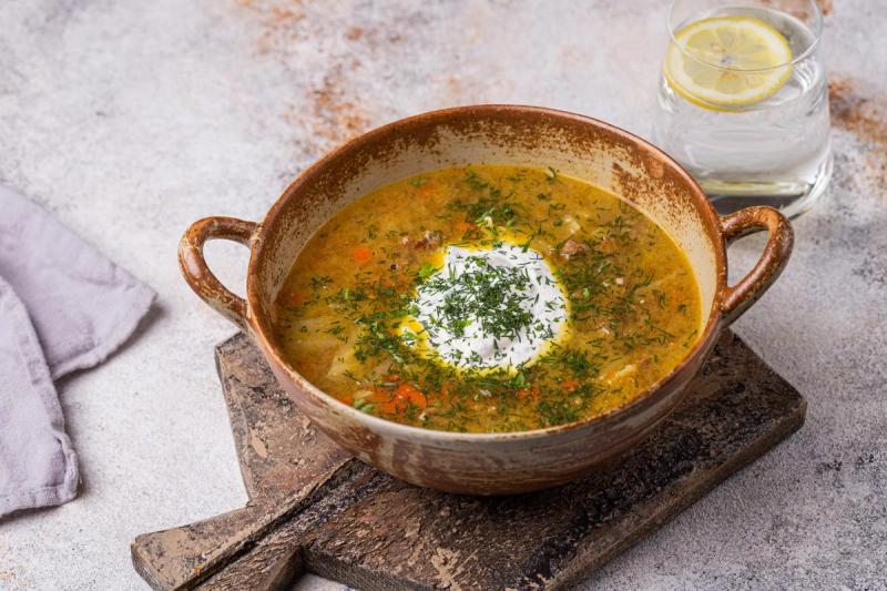 Fresh Cabbage Soup with Herb Sour Cream
