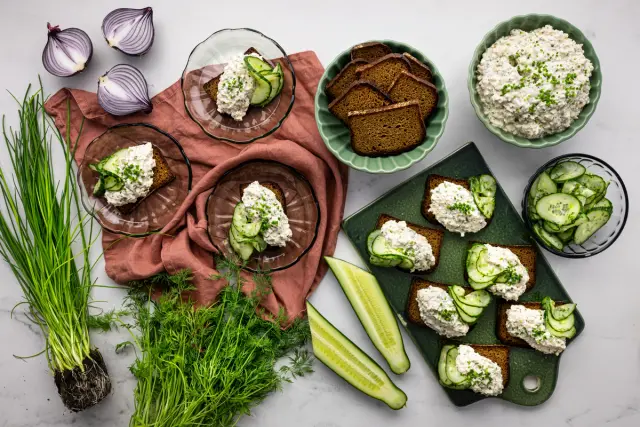Tofuskagen, mummonkurkkuja & saaristolaisleipää