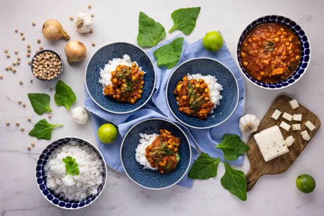 Tikka masala grilloumijuustolla & pinaatilla