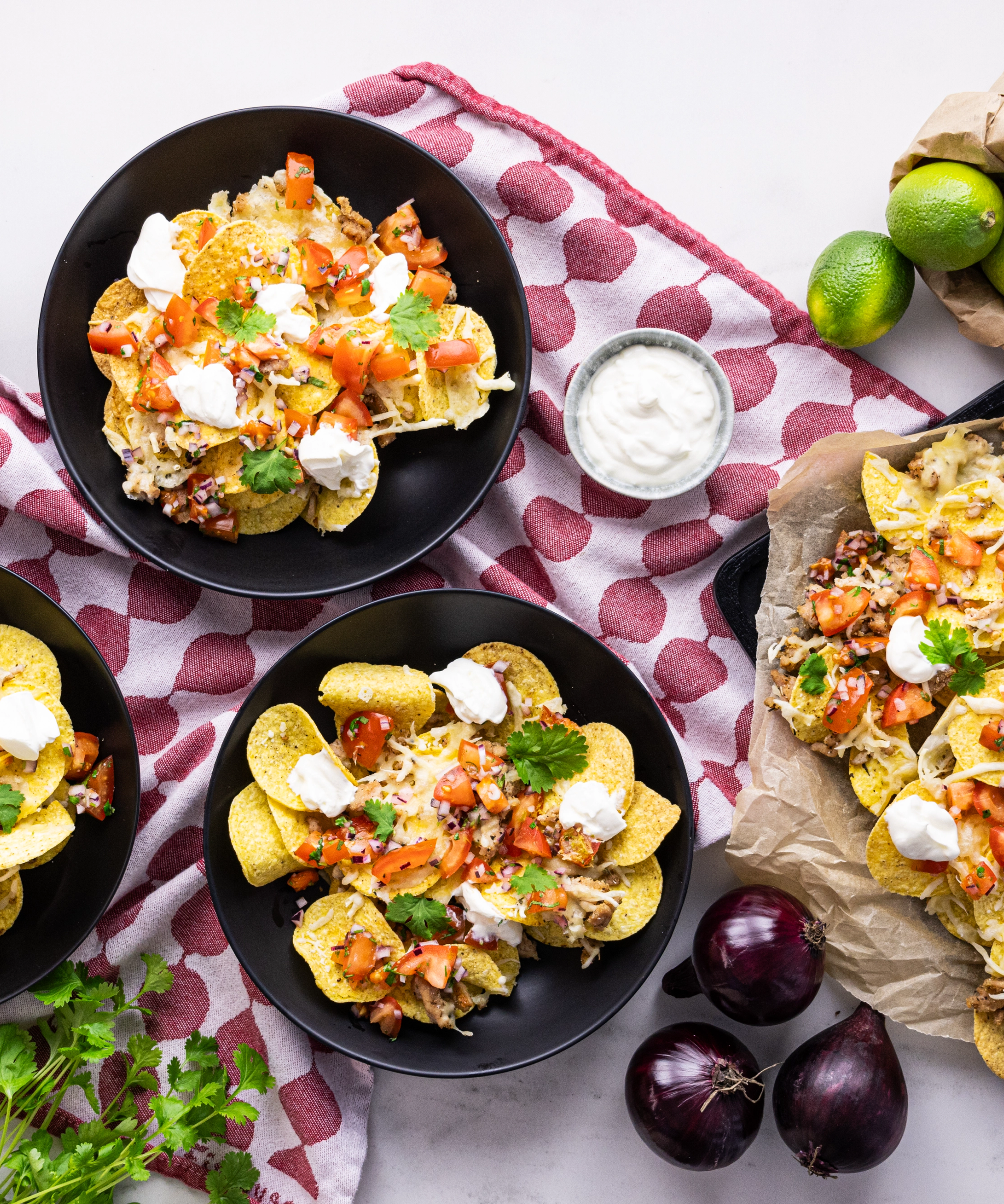 Kana-nacho vorm pico de galloga