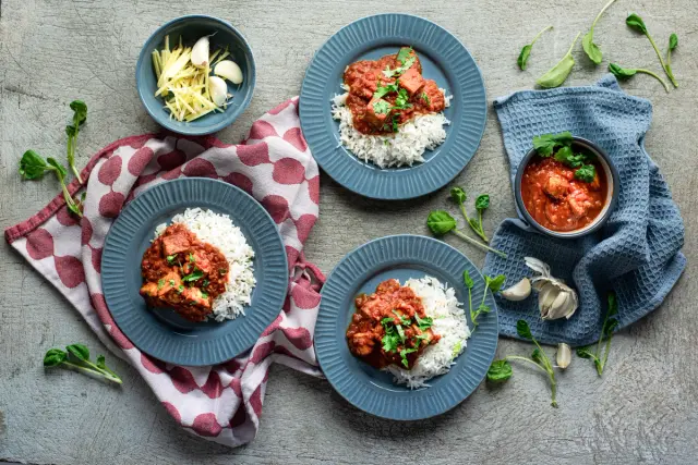 Tofu ”Butter Chicken” & basmatiriisiä