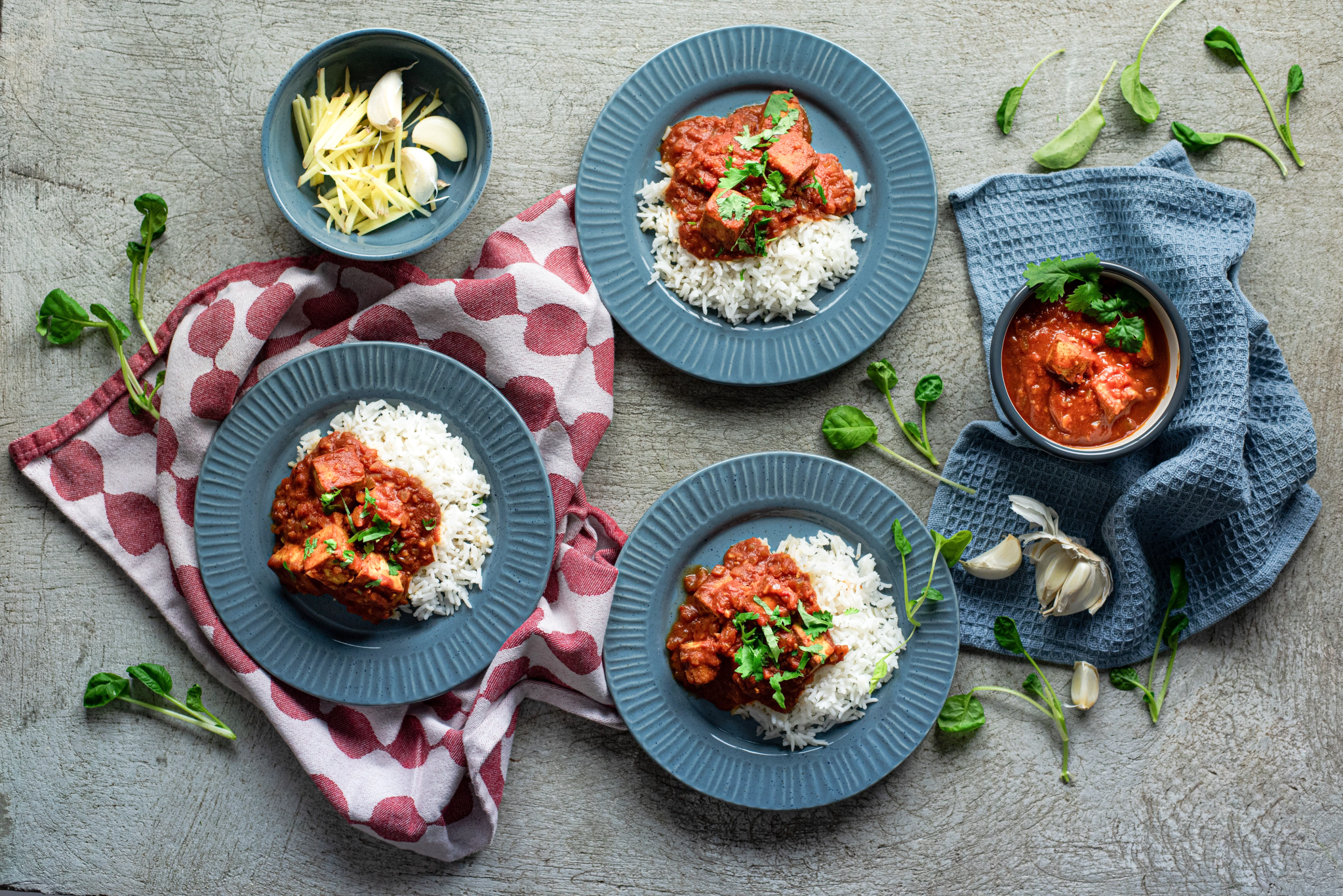 Tofu ”Butter Chicken” & basmatiriisiä