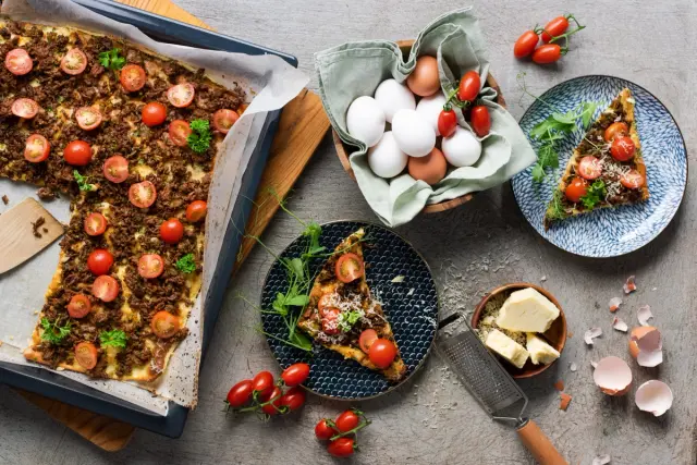 Tex-Mex Frittata with Minced Meat and Cherry Tomatoes