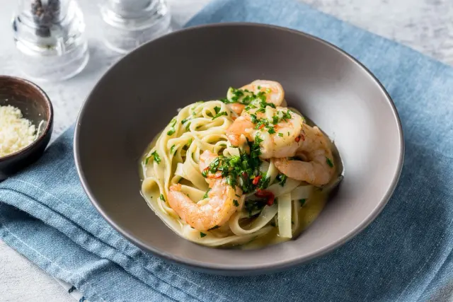 Shrimp Pasta with Chili, Garlic & Fresh Parsley