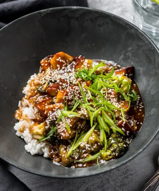 Sautéed Tofu with Hoisin Sauce & Rice