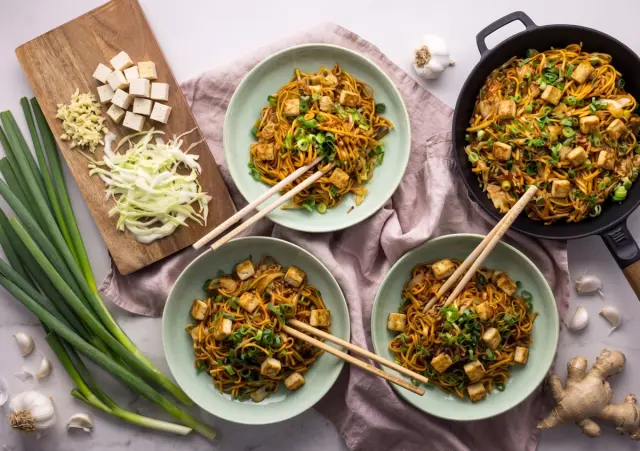 Japanese Yakisoba Noodles with Smoked Tofu and Vegetables
