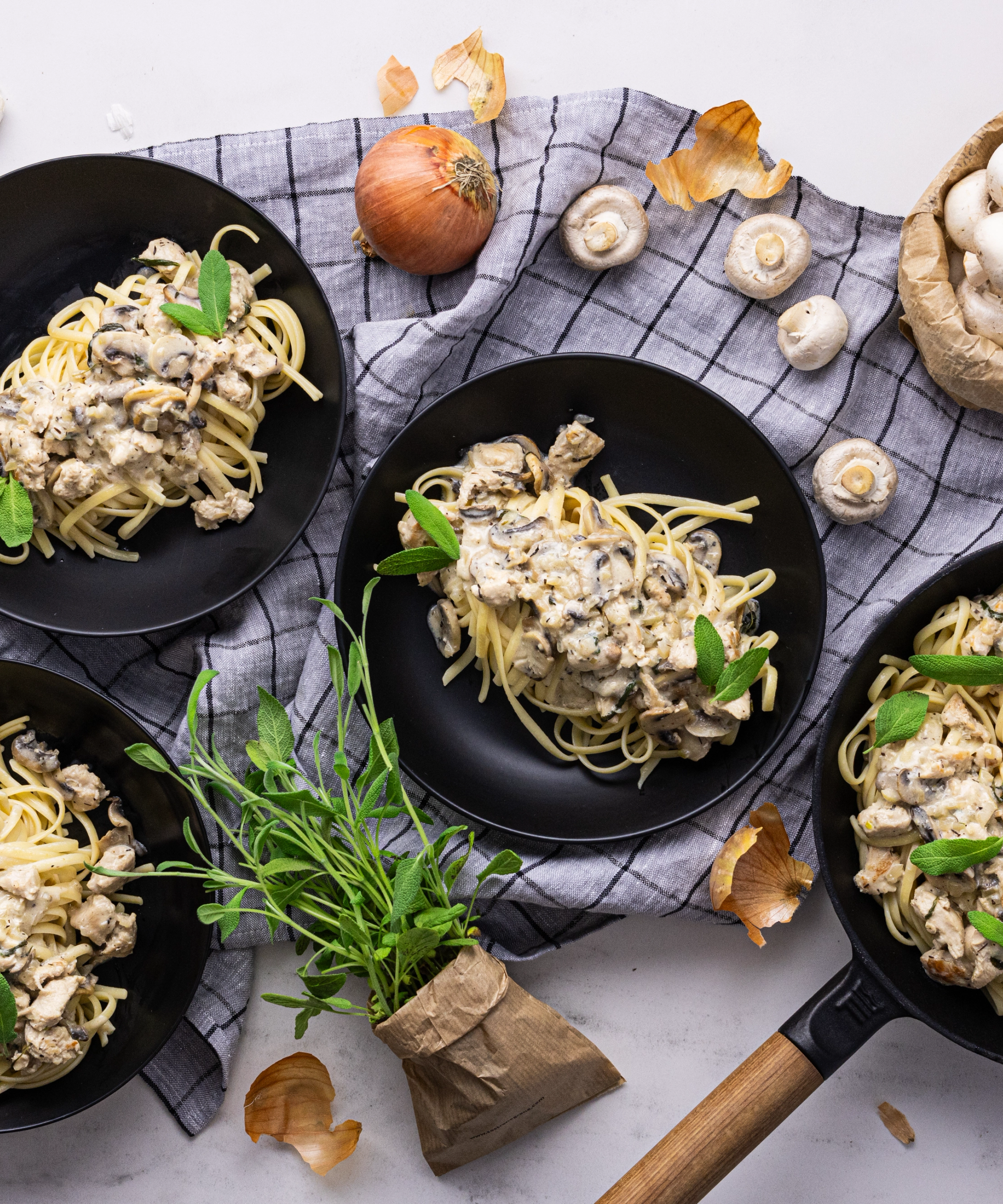 Gluteeniton kanapasta tuoreella salvialla