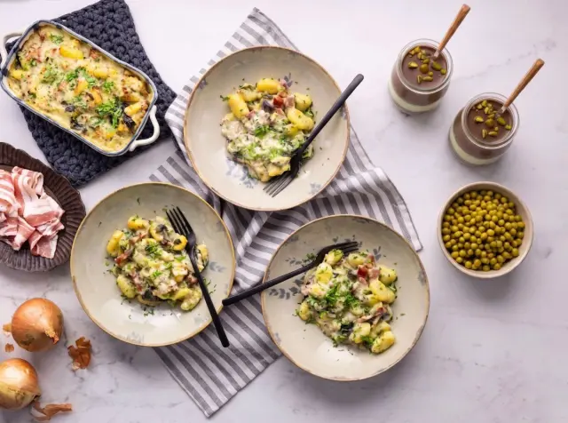 Creamy Gnocchi with Mushrooms, Bacon and Peas & Dubai Chocolate Cheesecakes