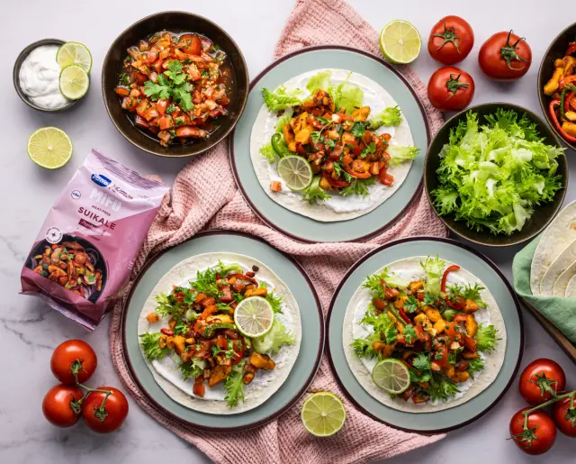 MiFU®fajitas kasviksilla & limellä maustettua creme fraichea