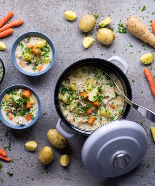 Koskenlaskija Cheesy Chicken Soup