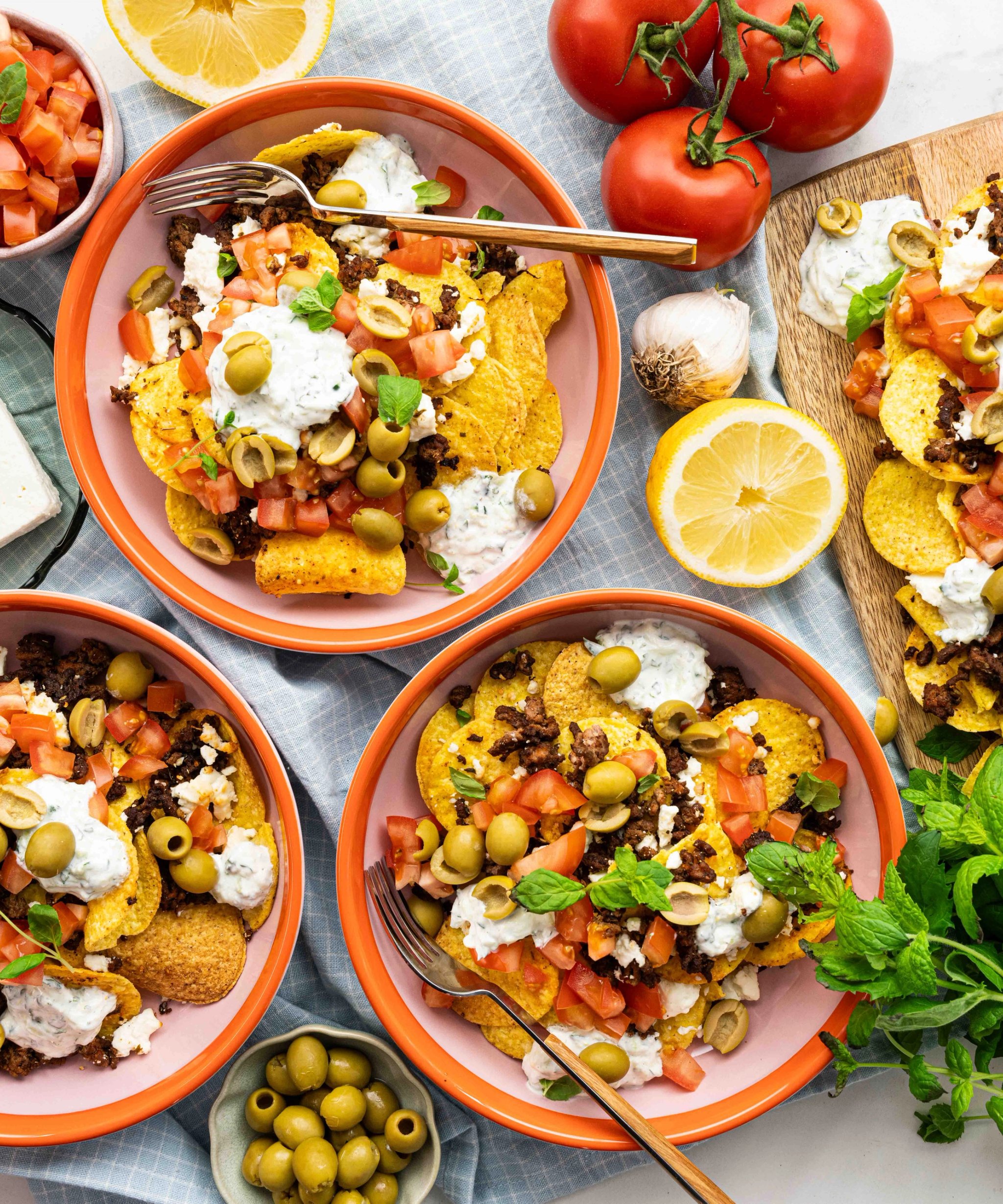 Kreikkalainen nachopelti naudan jauhelihalla & tsatsikilla