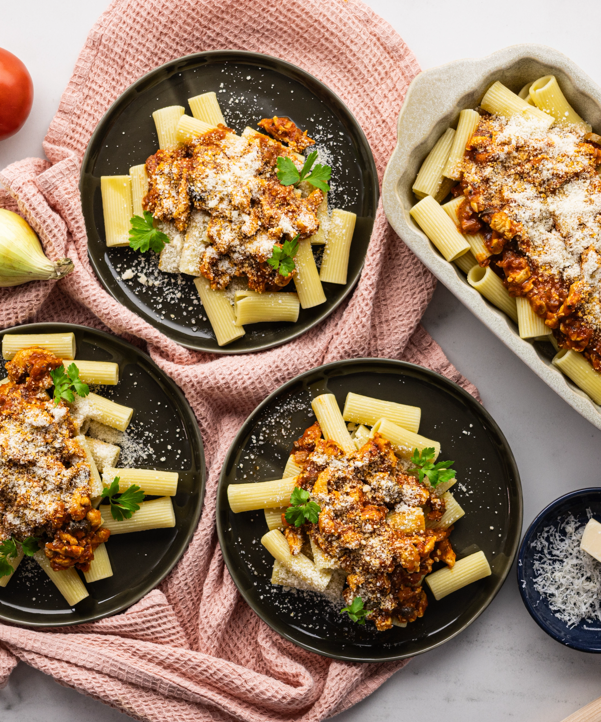 Gluteeniton kanapasta oliiveilla & parmesanjuustoa