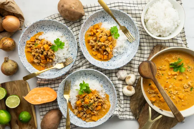 Massaman curry kanalla & bataatilla