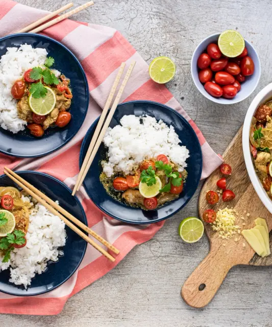 Kanaa tandoori-kookosliemessä & jasmiiniriisiä
