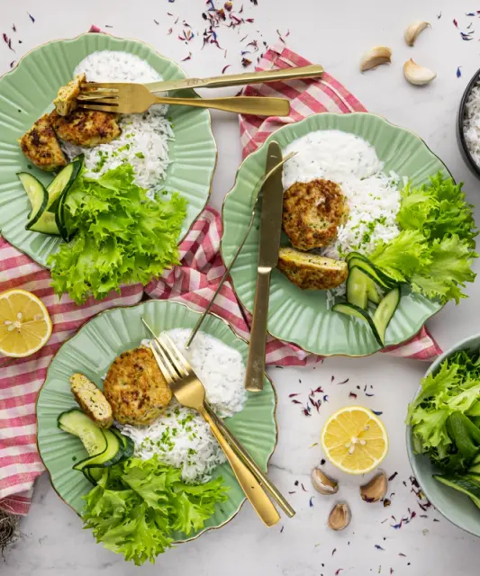 Curry-Seasoned Chicken Patties, Rice & Sour Cream Sauce