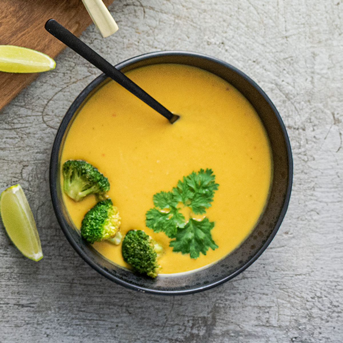 Coconut Sweet Potato Soup with Roasted Broccoli and Cottage Cheese | Yummy