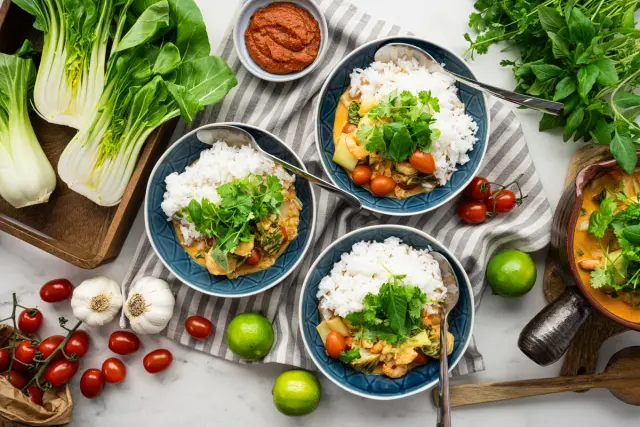 Thai Curry with Prawns and Pak Choi & Rice