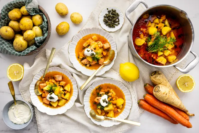 Tomato Salmon Soup with Capers